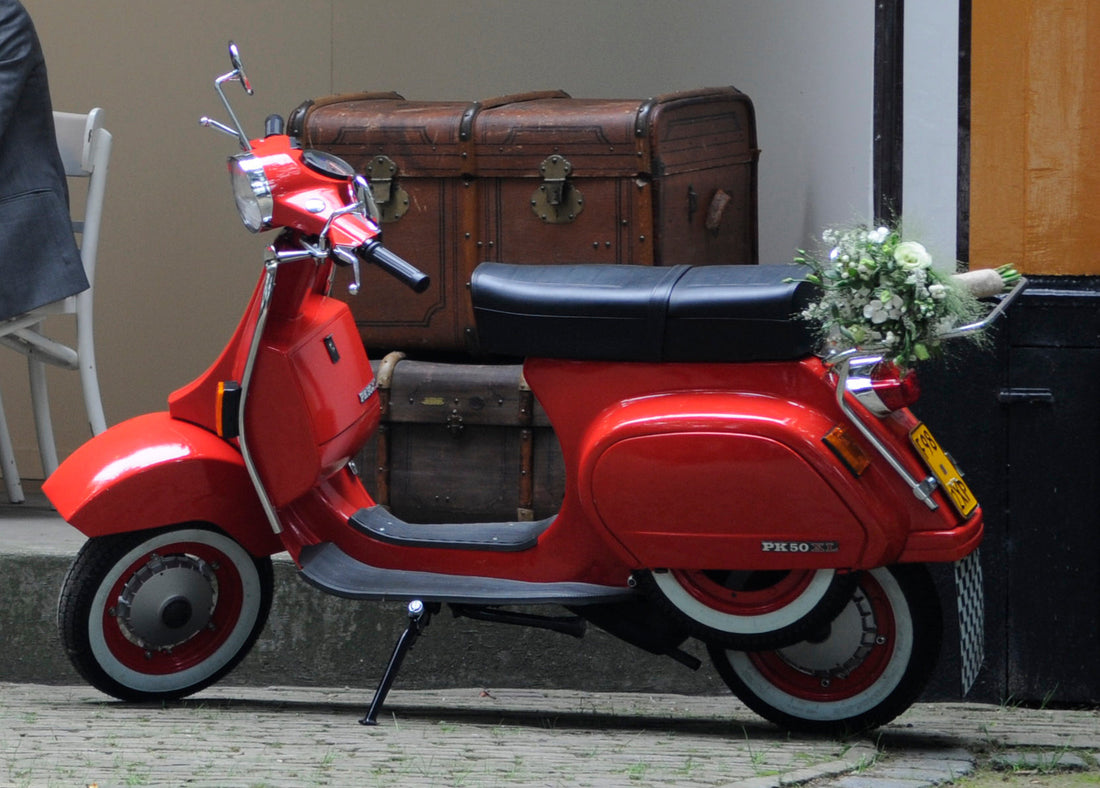 Vespa bromfietsen: Italiaanse klasse op twee wielen.