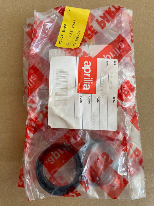 APRILIA OEM SR50 SR125 H20 FRONT FORK OIL SEALS AP8206936