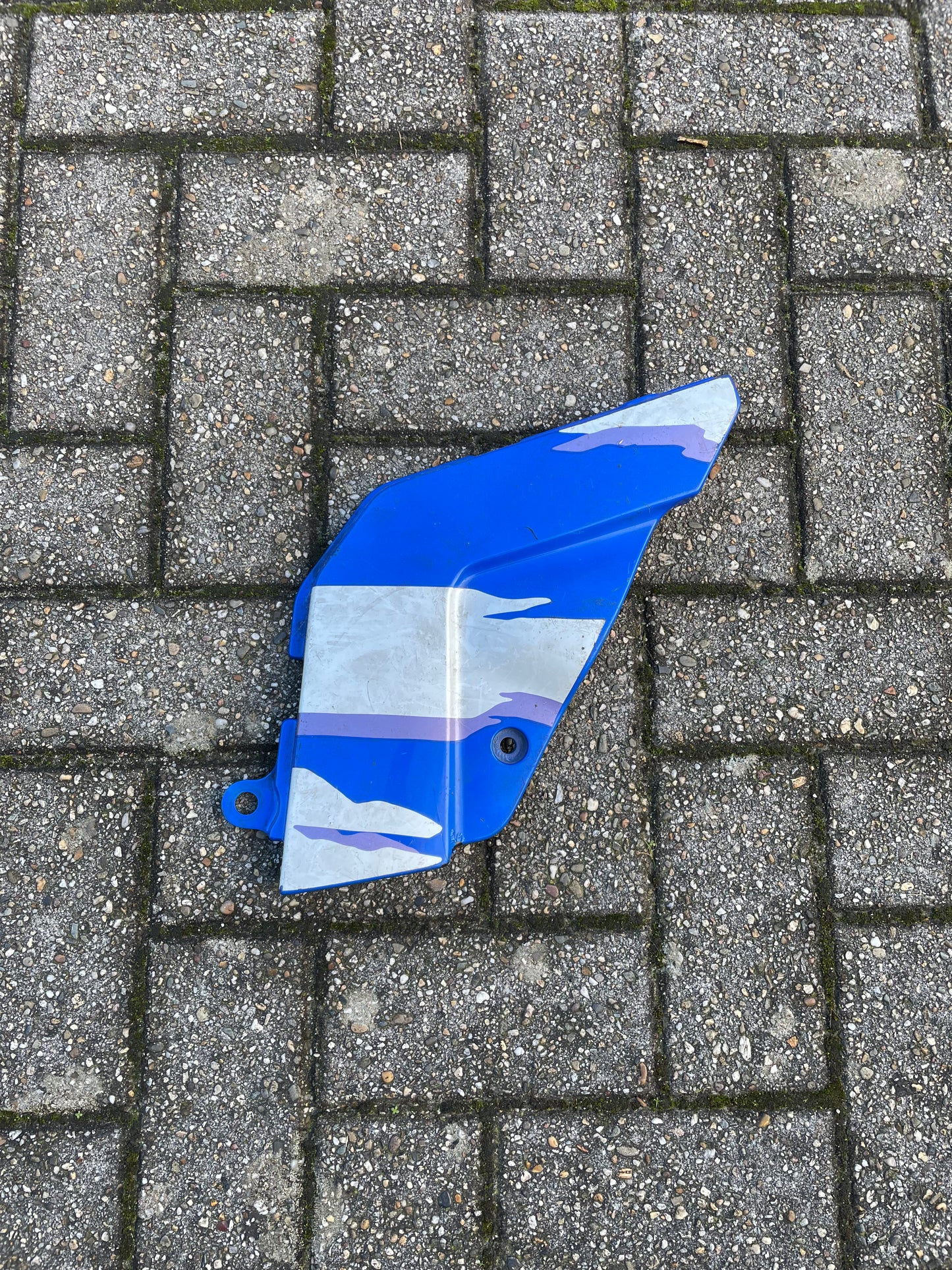 Suzuki GSXR 1100 Used Right Side Cover Fairing Panel 47511-17E01-R