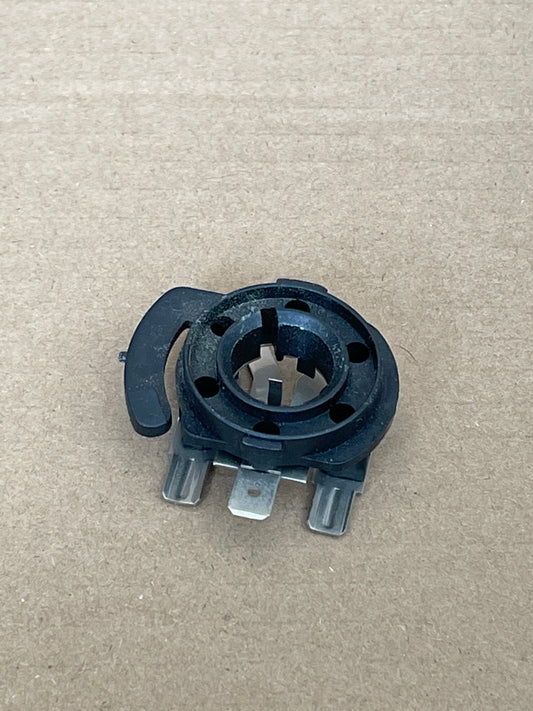 FITTING LAMP PIAGGIO 013736