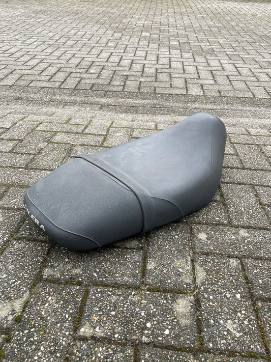 Buddyseat (zadel) PIAGGIO OEM Gilera Runner 50 125 180 200 CM005501